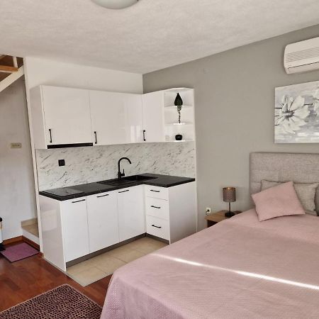 Apartments Ozrenka Tučepi Exteriör bild