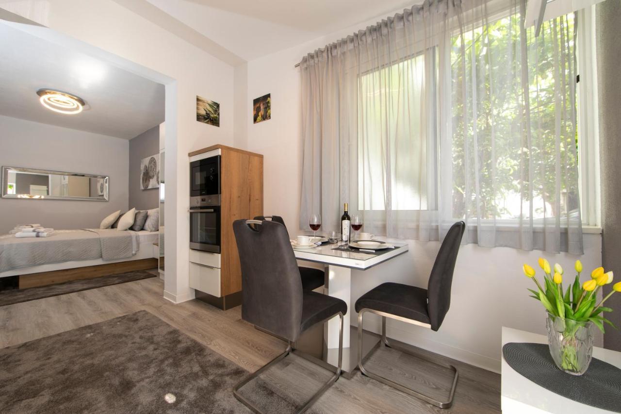 Apartments Ozrenka Tučepi Exteriör bild